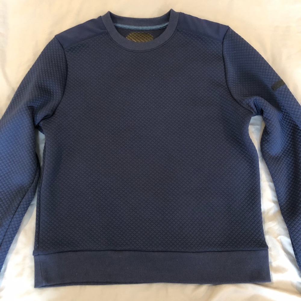 Men’s Under Armour sweater